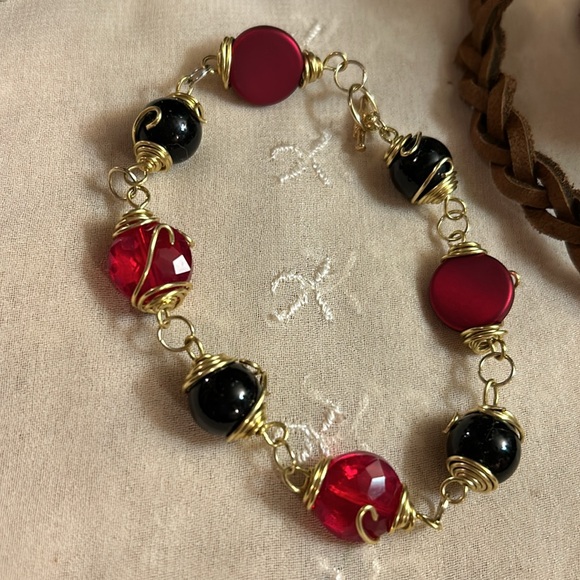 🖤Exquisite Black & Red bracelet - Picture 1 of 10